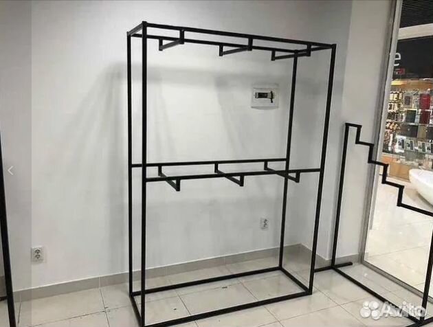 Стойка для одежды напольная