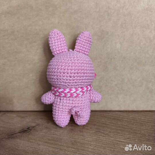 Игрушка скзу Двекки (вязаная)