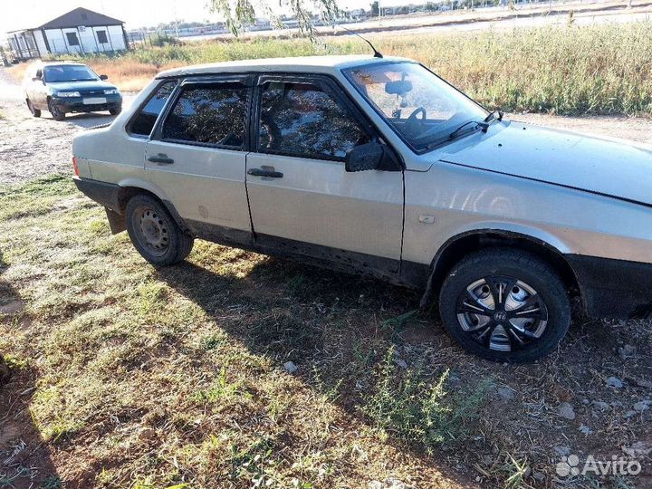 ВАЗ 21099, 2002
