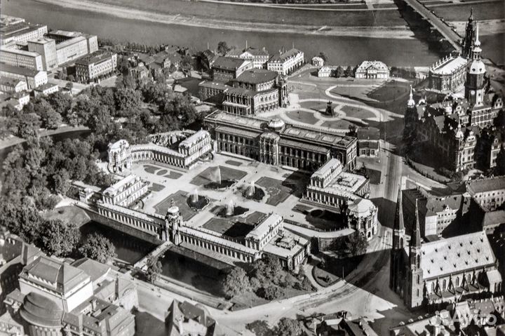 Продам комплект открыток 