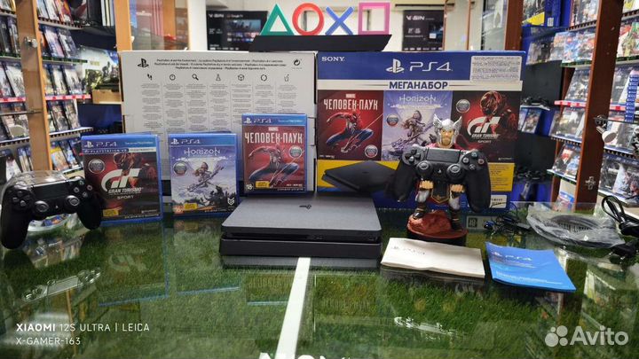 Sony PS4 Slim 1TB(2208-2021) 2 Геймпада/3 Диска Хи
