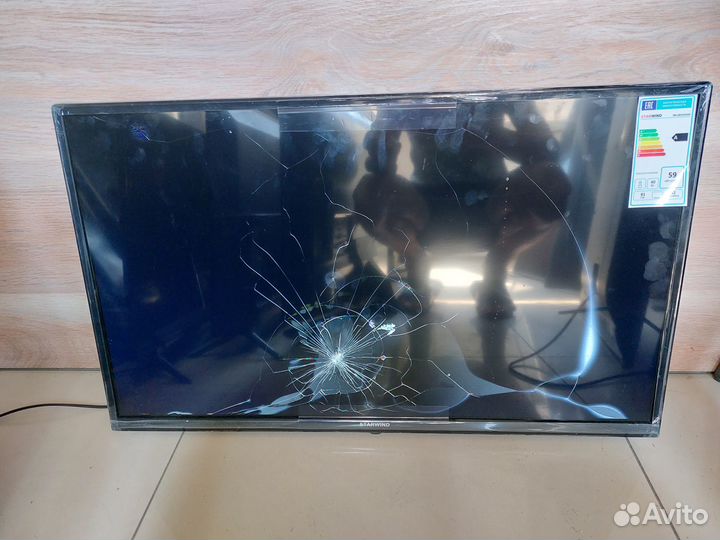 Телевизор StarWind SW-LED32SG302 (По запчастям)