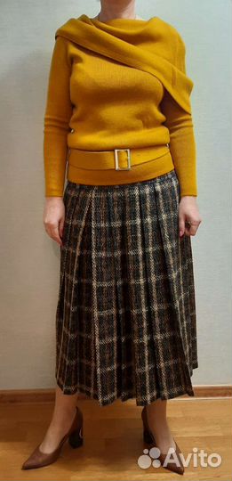 Женская вязаная кофта