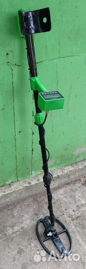 Металлоискатель Квазар Arm