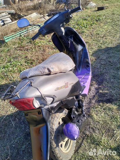 Продам скутер suzuki lets 2