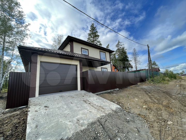 Дом 165 м² на участке 5 сот.