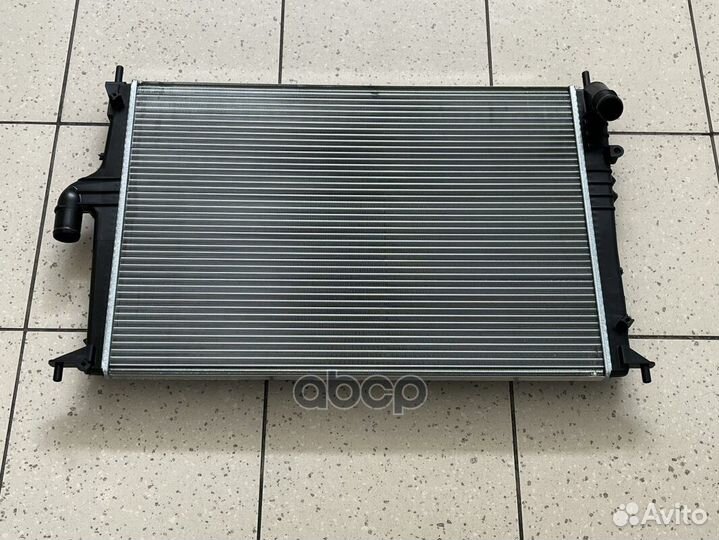 Радиатор охлаждения (для двигателей 11189, 2112