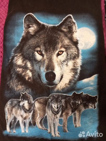 Футболки с волками светящиеся. р. 152-154