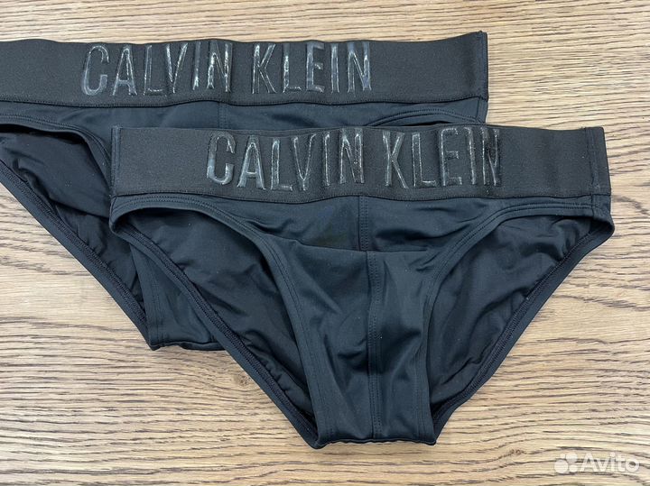 Купальные плавки-микро Calvin Klein Icon Black S M