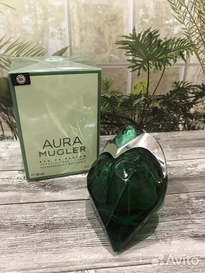 Mugler Aura