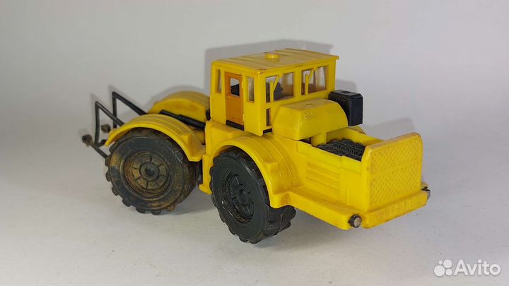 Трактор Кировец К-701, ссср. 1/43, в ремонт