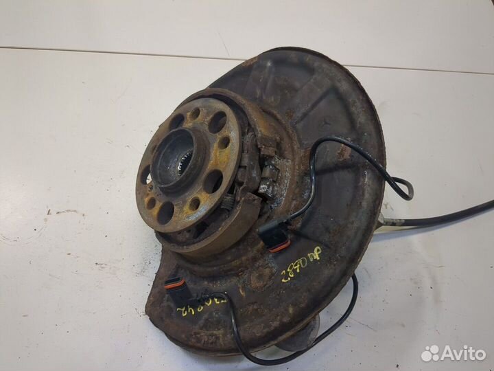 Ступица (кулак, цапфа) правая задняя Mercedes E W212