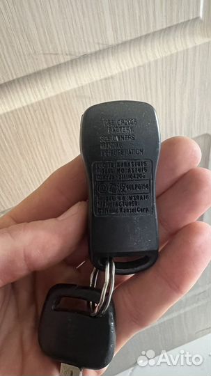 Брелок сигнализации и ключ