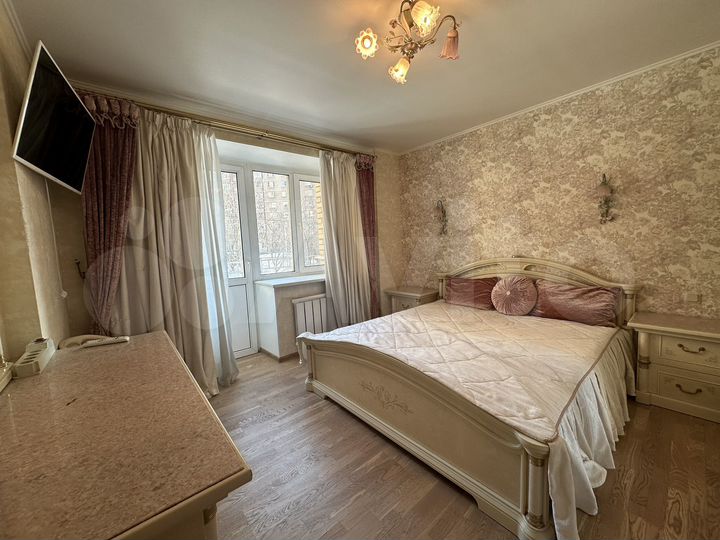 5-к. квартира, 135 м², 2/16 эт.