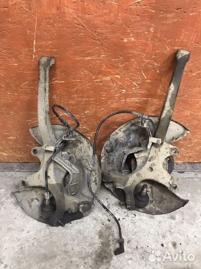 Поворотный кулак mercedes w210