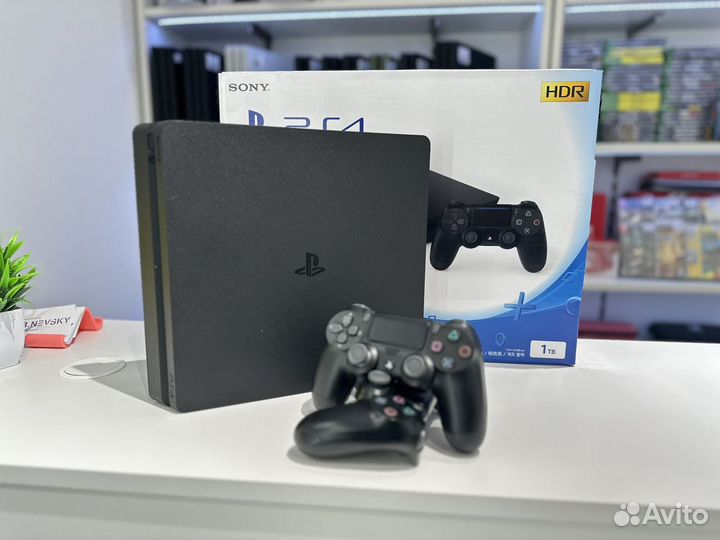 Игровая приставка PS4 slim 1tb. Гарантия 12 мес