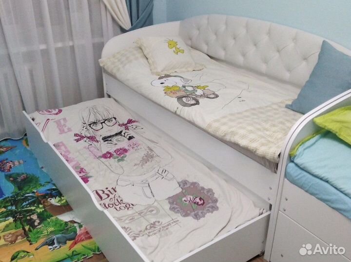 Двухъярусная кровать