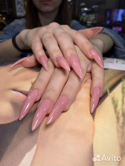 Мастер маникюра и педикюра