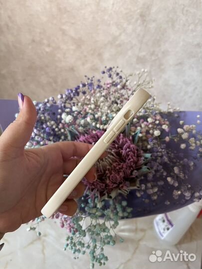 Чехол на iPhone 13 новый