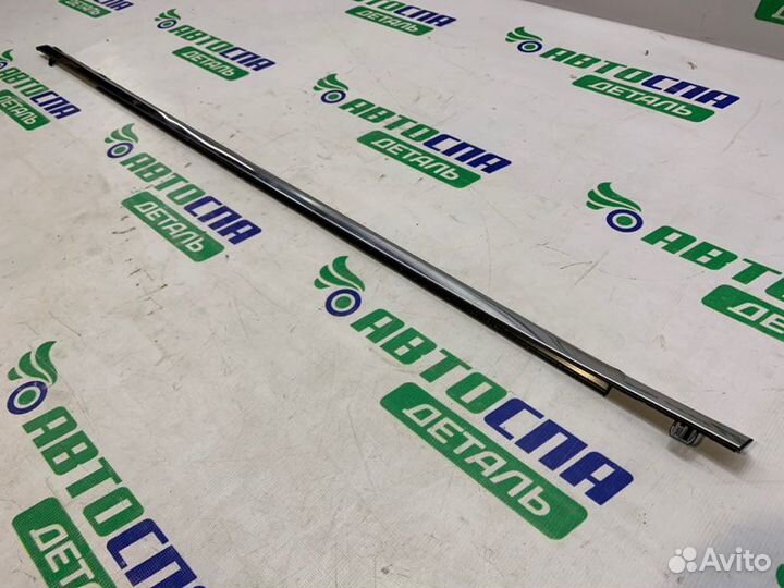 Молдинг двери хром передний левый Mazda Cx-30