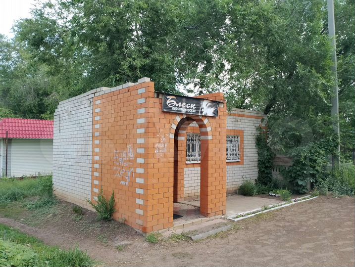 Здание, 16.9 м²