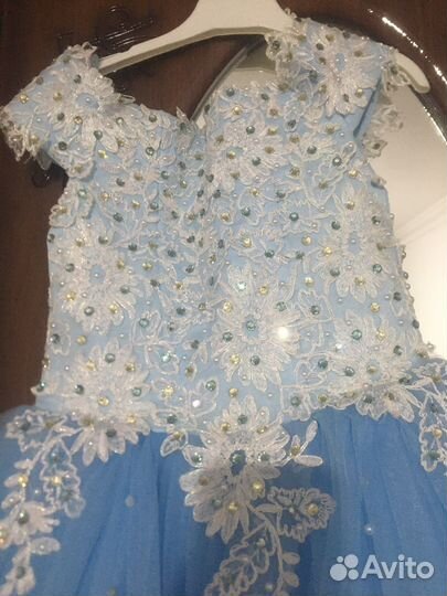 Вечернее платье