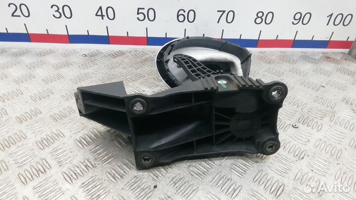 Кулиса Nissan Qashqai 2007