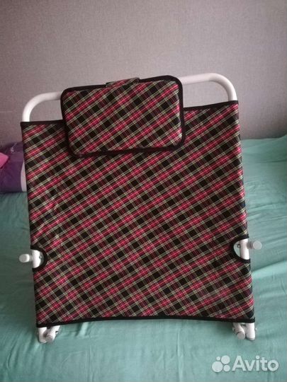 Подставка под спину для больного человека