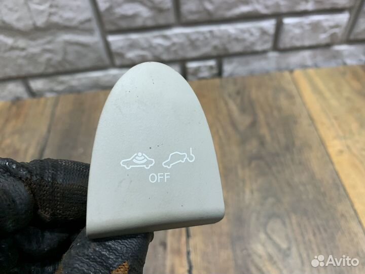 Infiniti M25/Q70 (Y51) Кнопка многофункциональная