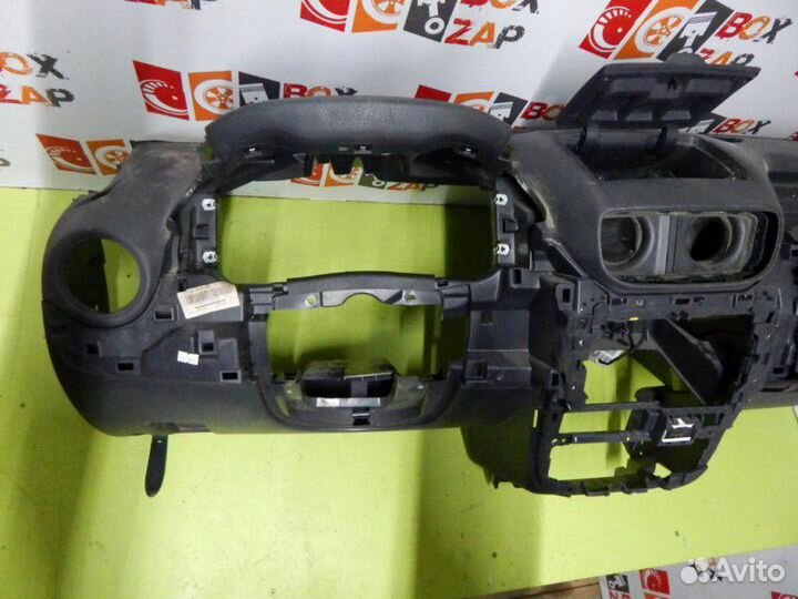 Панель торпеда Nissan Terrano 3 D10 2.0 2018