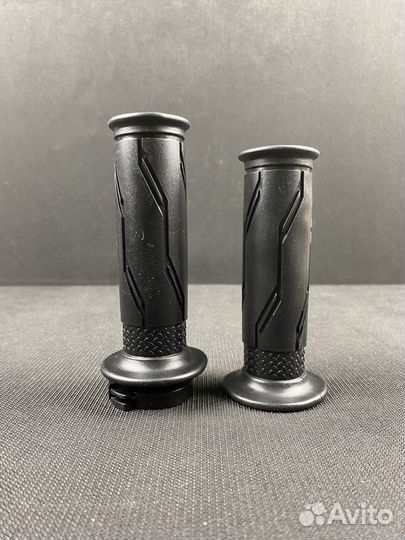 Грипсы Yamaha YZF R6 R1 R1M MT 09 07 30821