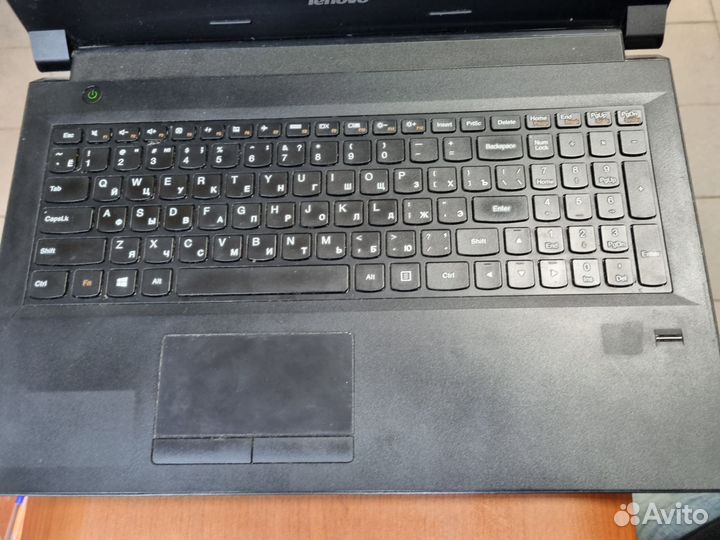 Ноутбук Lenovo B50-45 с хорошей батареей