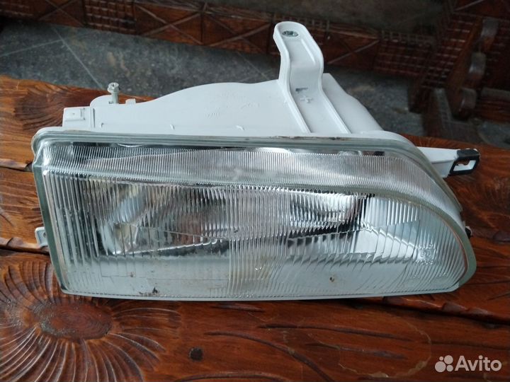 Фара от toyota