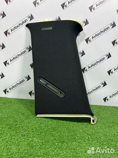 Обшивка стойки задняя правая Mercedes-Benz