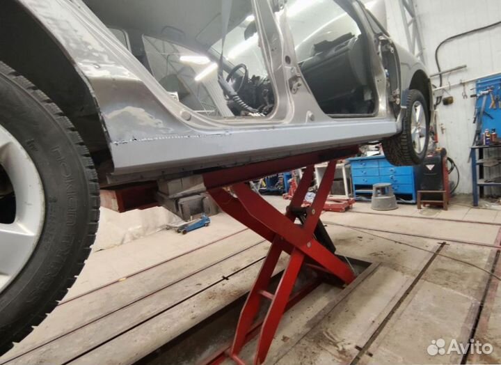 Пороги для Honda Civic 4D 2005-2011 (FD, FK, FN)