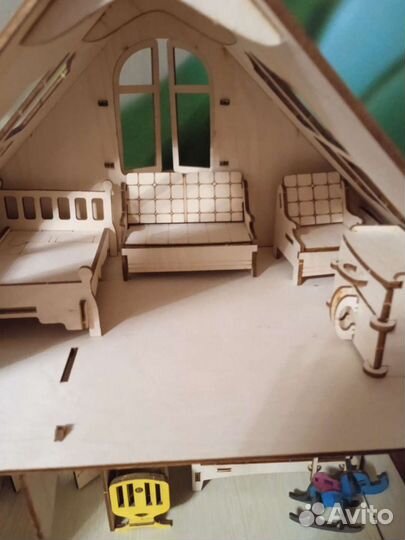 Домик кукольный