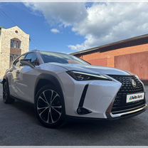 Lexus UX 2.0 CVT, 2019, 82 000 км, с пробегом, цена 3 000 000 руб.