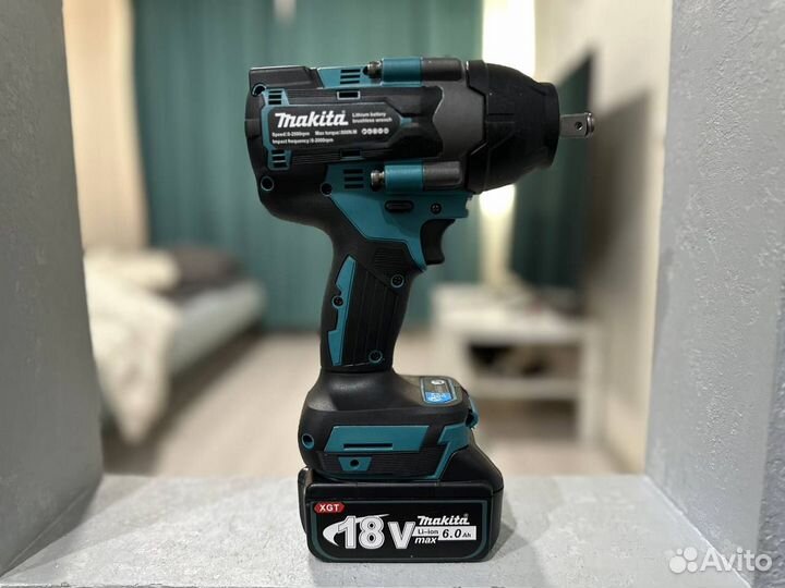 Гайковерт аккумуляторный Makita 800 Нм