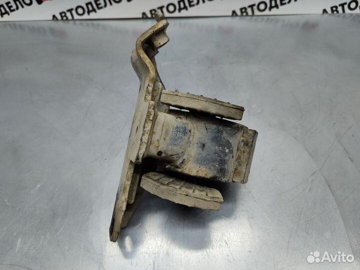 Подушка АКПП Toyota Corolla E100 1994 г.в