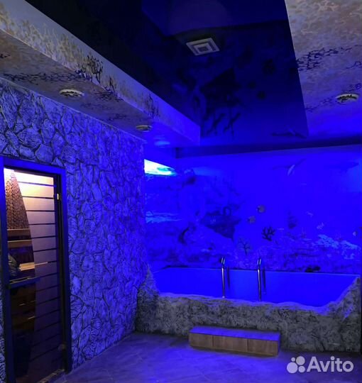 Сауна с большим бассейном