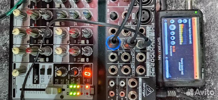 Микшерный пульт behringer 1002FX