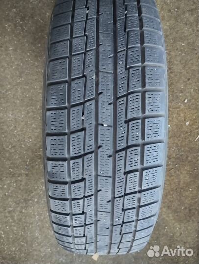 Pirelli Chrono Winter 185/65 R15 и 185/65 R15 19M