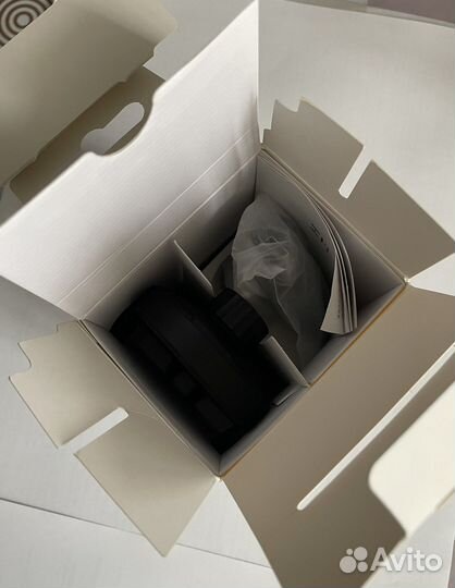 Держатель телефона с беспроводной зарядкой