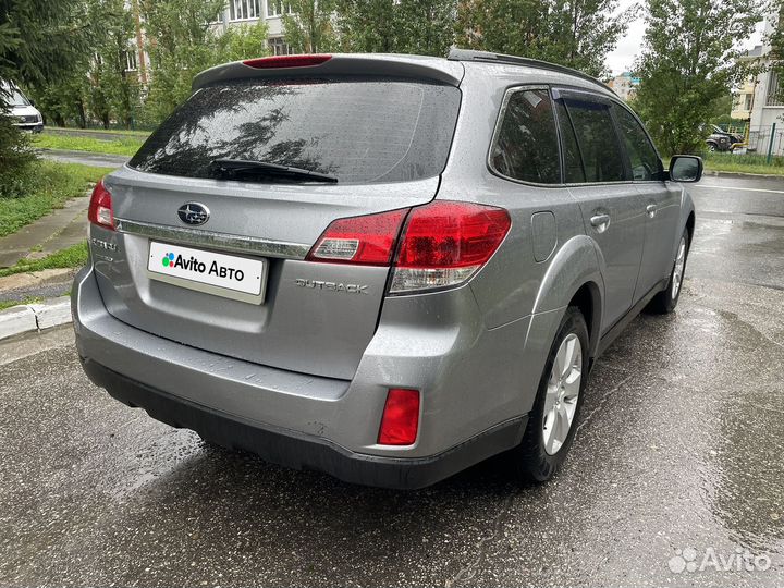 Subaru Outback 2.5 CVT, 2011, 218 000 км