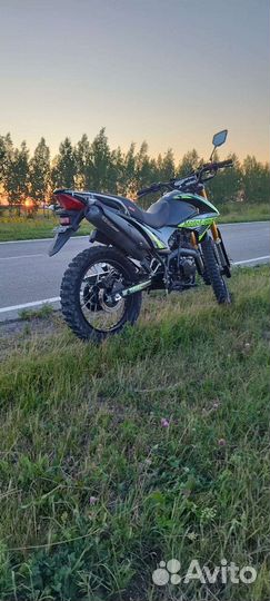 Motoland ST 250 neon