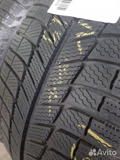 Michelin X-Ice XI3 255/50 R19 107H