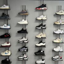 Кроссовки и футбольная обувь, Волгоград