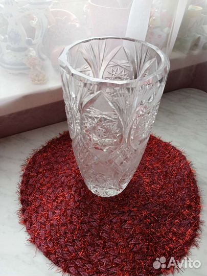 Ваза для цветов бу хрустальная