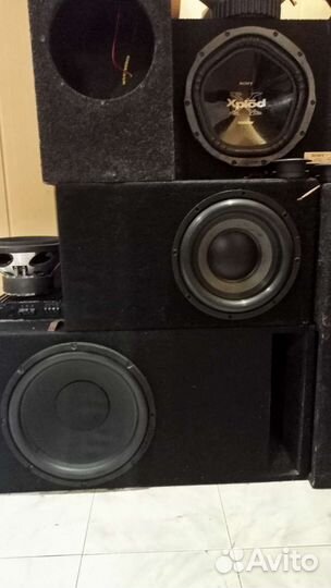 Сабвуфер в автомобиль