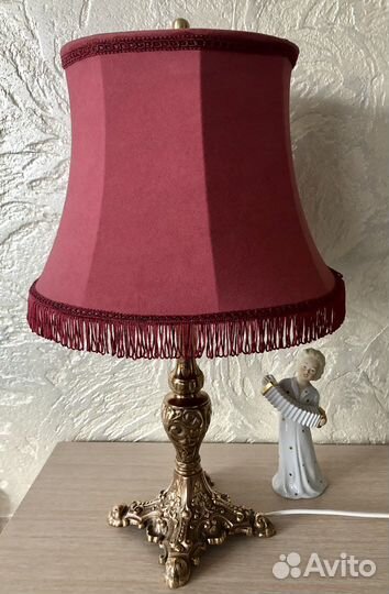 Лампа настольная